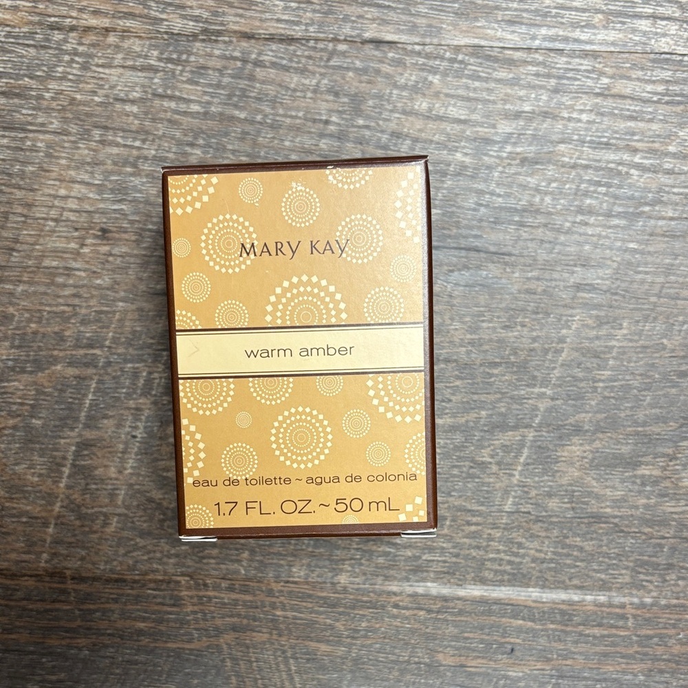 Mary Kay Warm Amber Fragrance in Gold Packaging